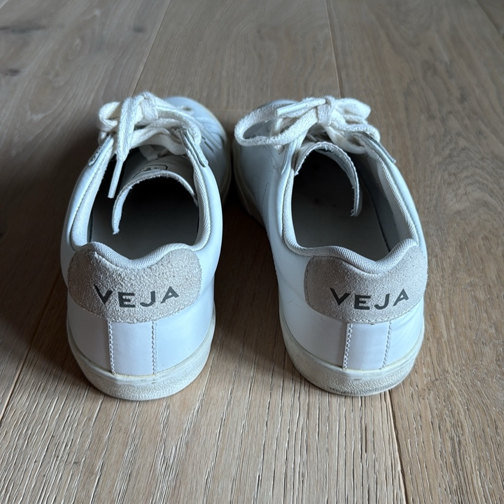 Veja White Leather Sneakers Size 7 - Picture 5 of 5